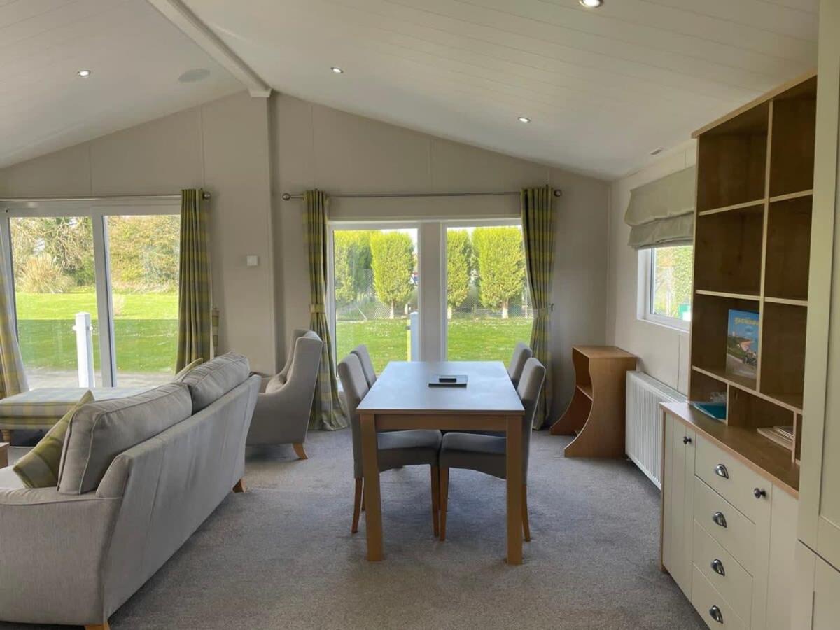 42 Woodland Walk Pevensey Bay Holiday Park Sleeps 6 Екстериор снимка
